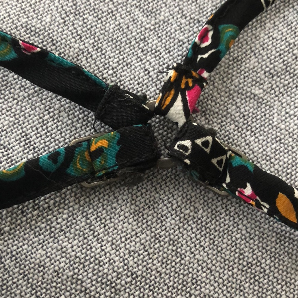 Hollister Floral Print Camisole Top Size Medium - Picture 4 of 7